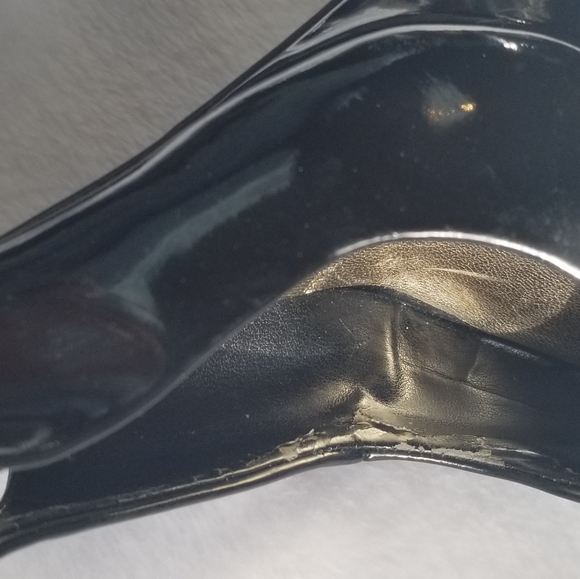 GUESS Pumps - Picture 6 of 6